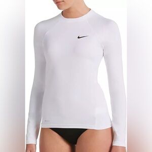 Nike Women's Essential Long Sleeve Rash Guard like new MSRP $62 Size M